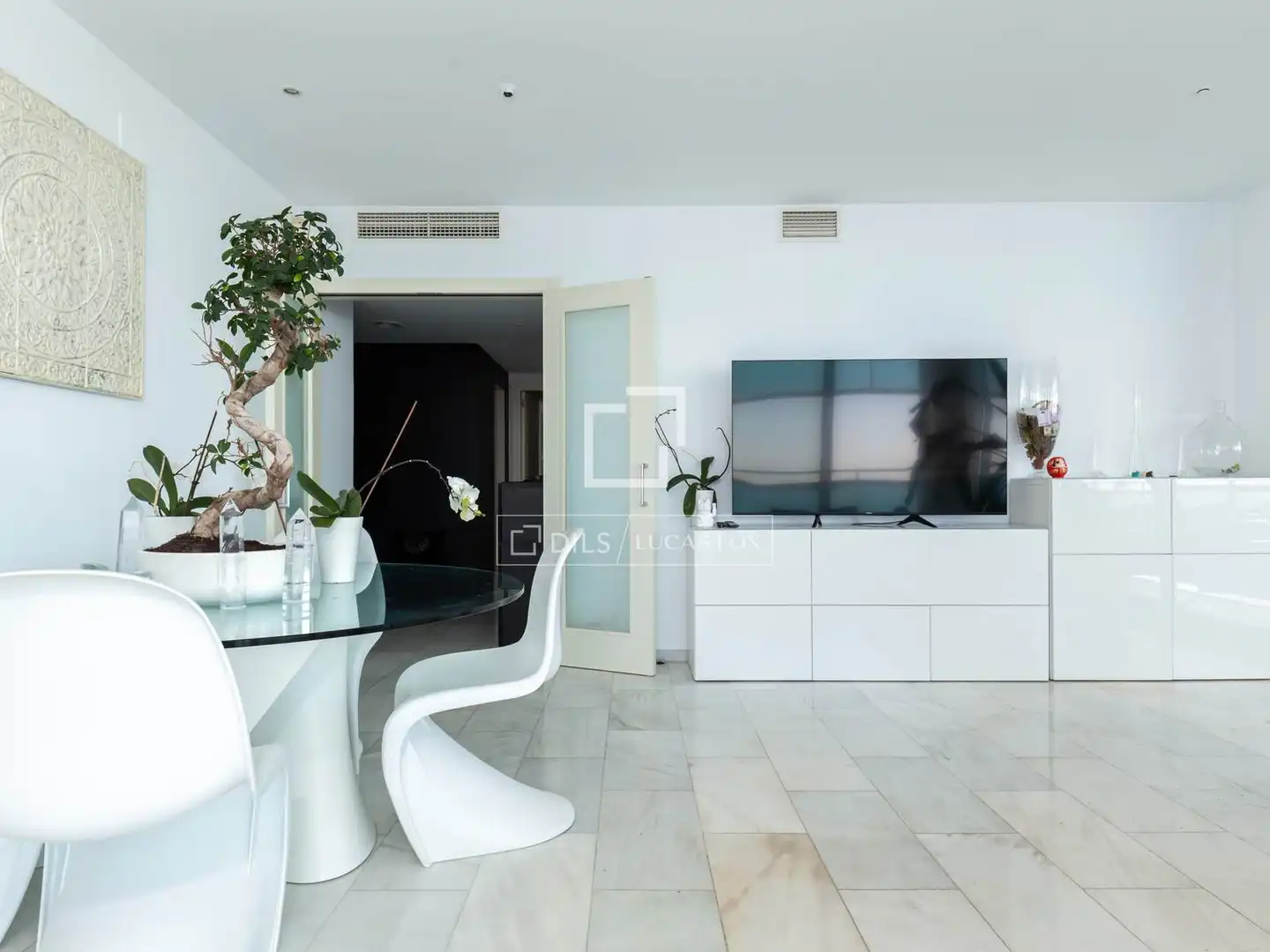Sala d'estar de Pis en venda en Barcelona amb Aire condicionat, Terrassa i Piscina