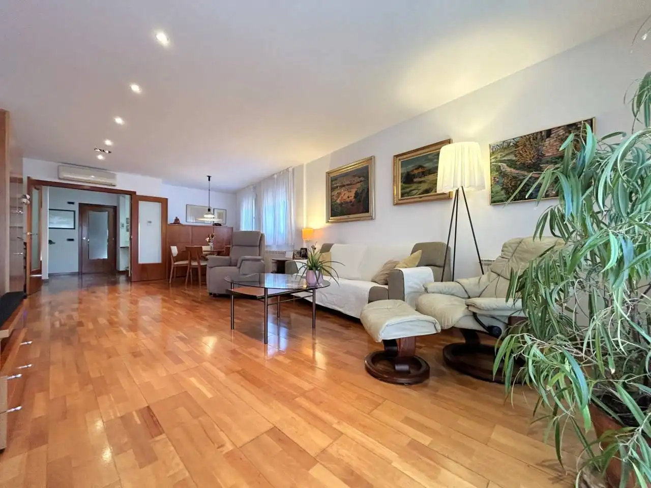 Sala de estar de Dúplex en venta en Manresa con Aire acondicionado, Calefacción y Terraza
