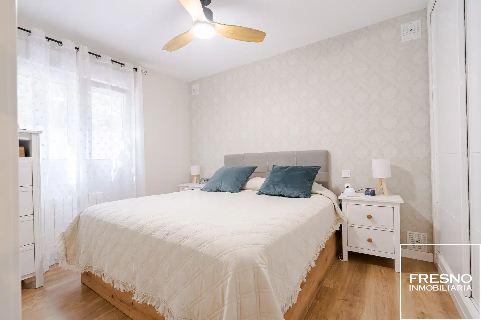 Dormitori de Casa o xalet en venda en Cobeña amb Aire condicionat, Calefacció i Jardí privat