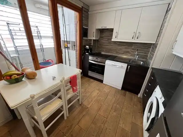 Cocina de Piso en venta en Zaragoza con Aire acondicionado, Calefacción y Parquet