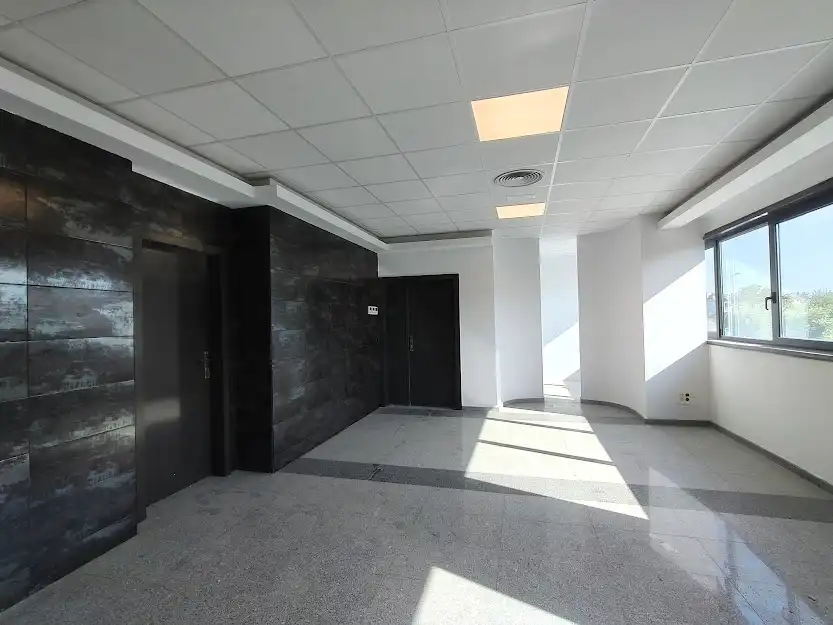 Gebäude zur Miete in El Prat de Llobregat