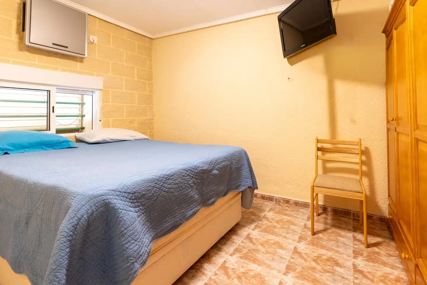Bedroom of Houses for sale in Elche / Elx  with Air Conditioner, Private garden and Terrace
