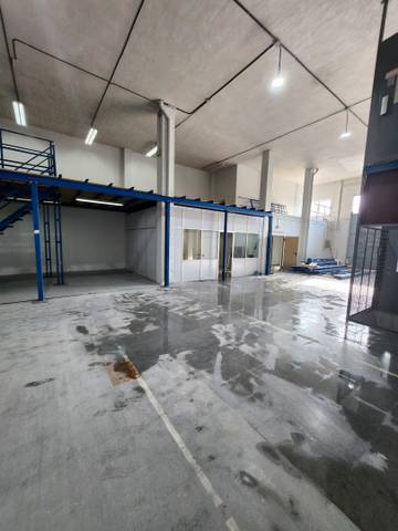 Nave industrial en Alquiler en Centre