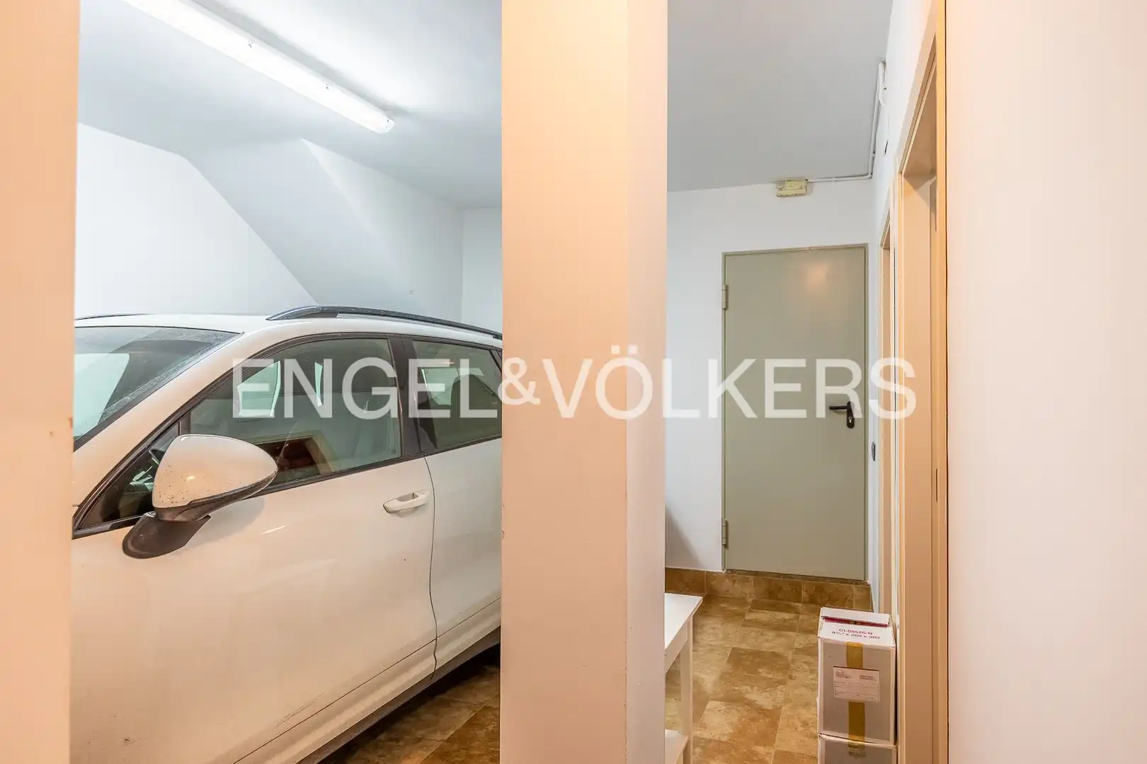 Detached homes for sale in Sevilla  with Air Conditioner, Heating and Storage room