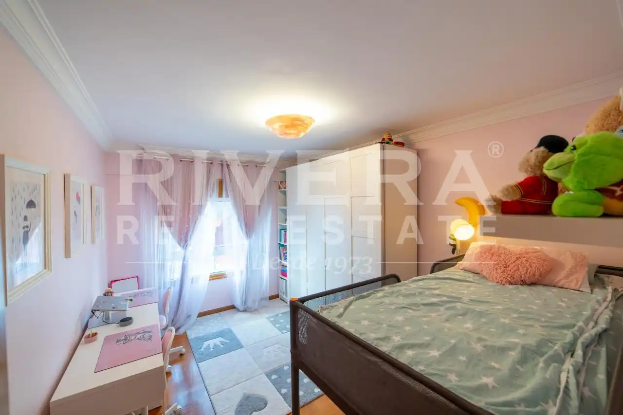 Habitación de Piso en venta en Vigo  con Calefacción, Parquet y Terraza