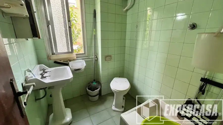 Bathroom of Flat for sale in Quatre Carreres