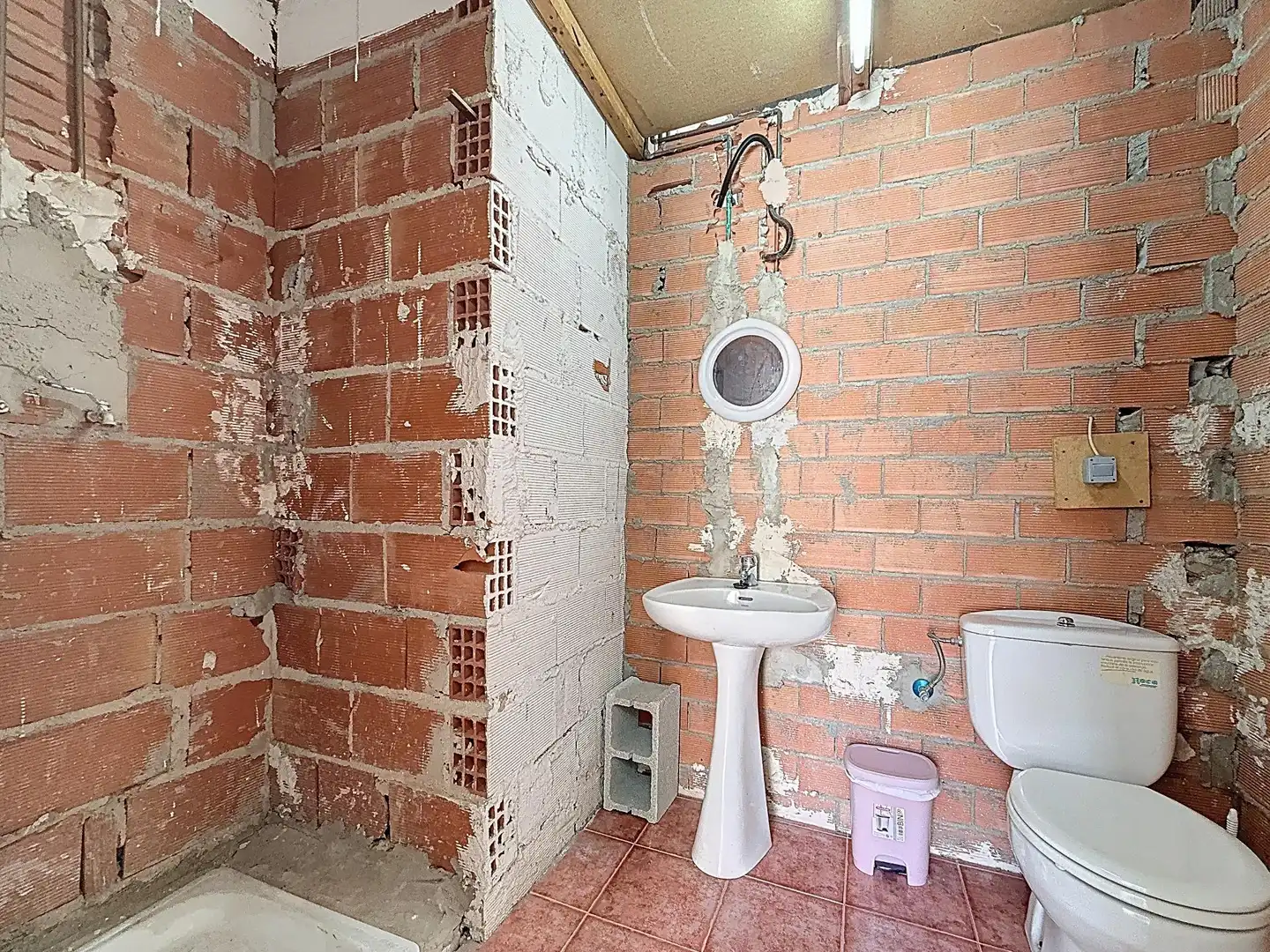 Badezimmer von Geschaftsraum zum Verkauf in Onil