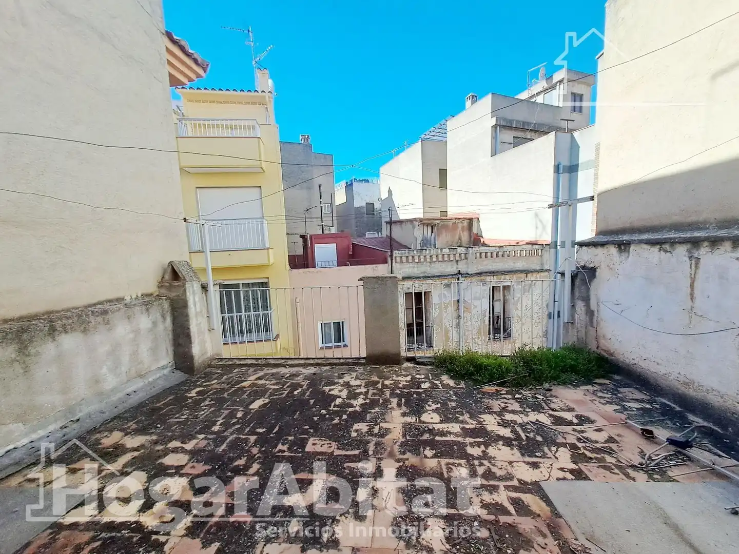 Exterior view of Houses for sale in L'Alcora  with Heating, Terrace and Storage room