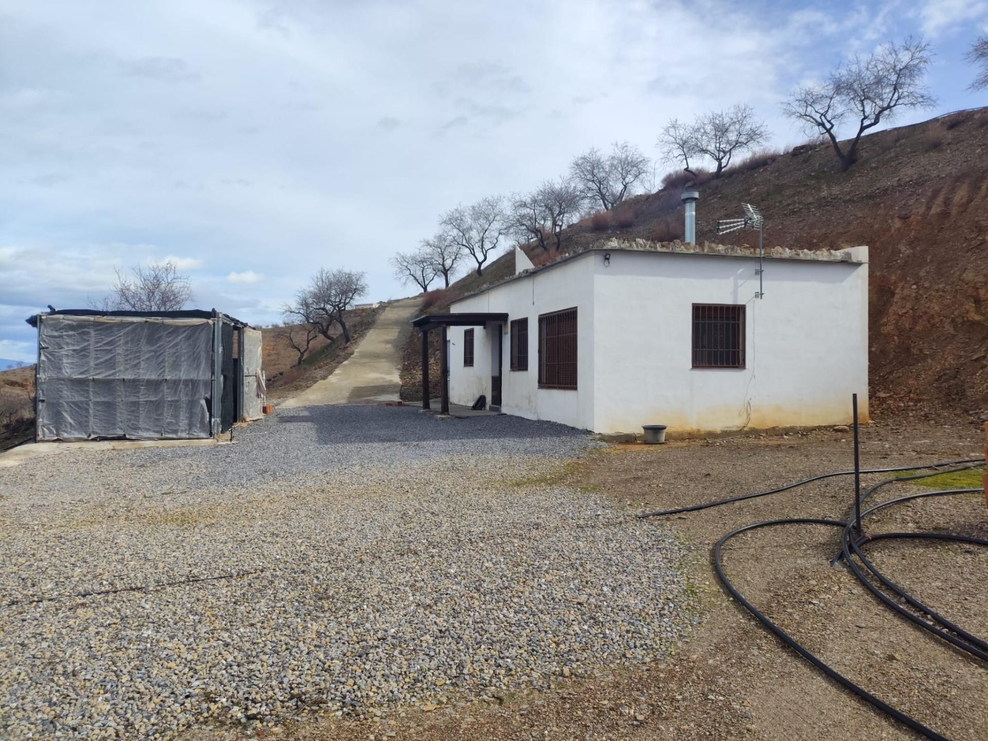 Außenansicht von Country house zum verkauf in Cástaras
