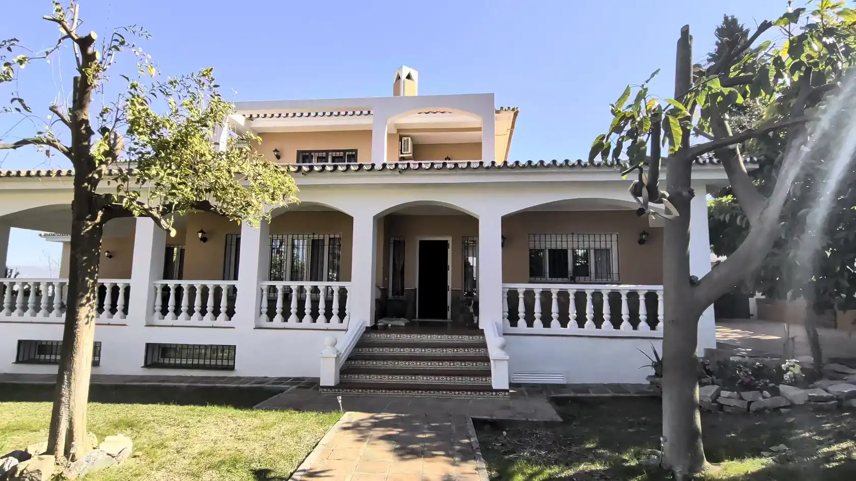 Chalet con terraza en venta en Calle Pajarete 20, imagen 2