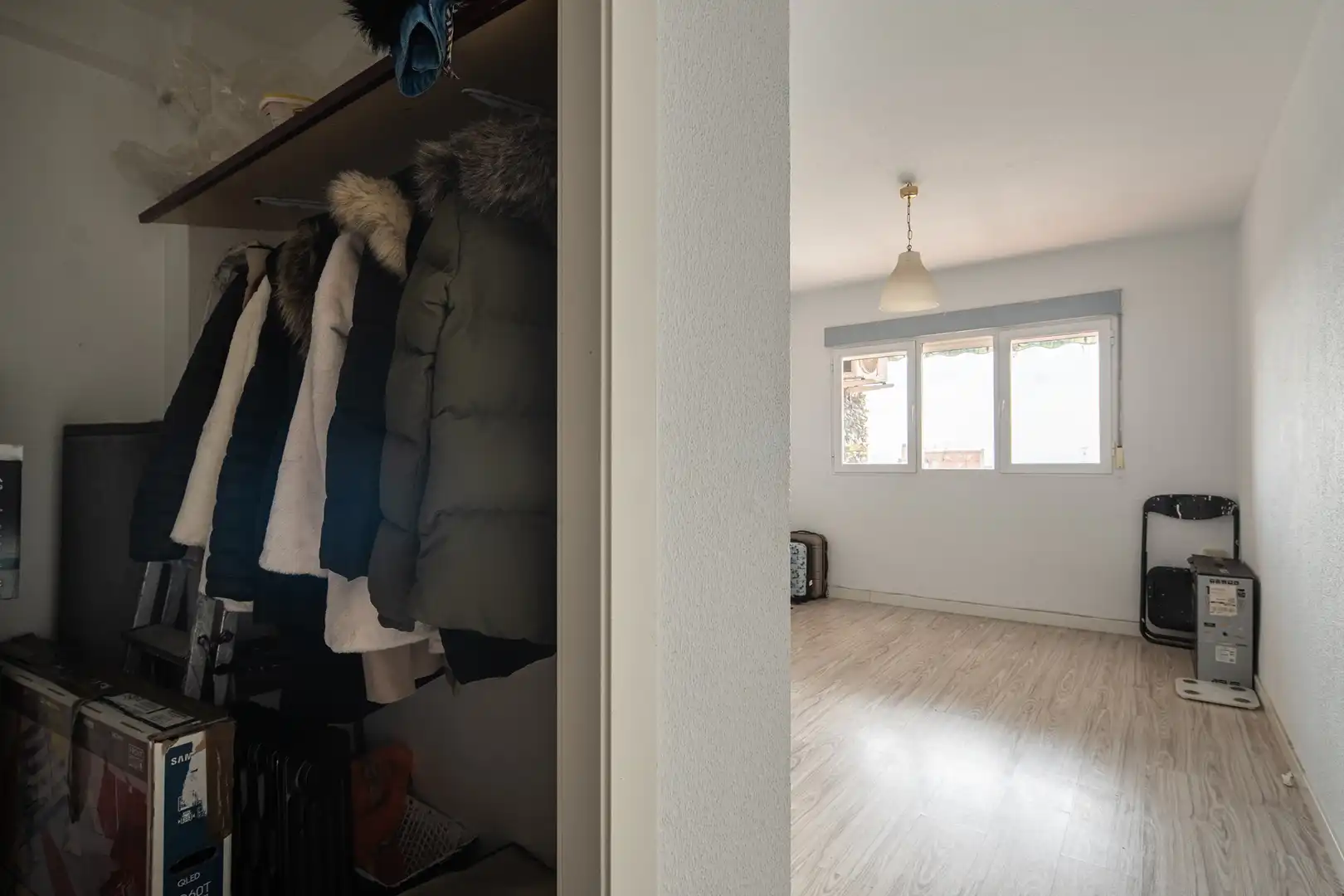 Bedroom of Flat for sale in Granada  with Air Conditioner, Parquet flooring and Terrace