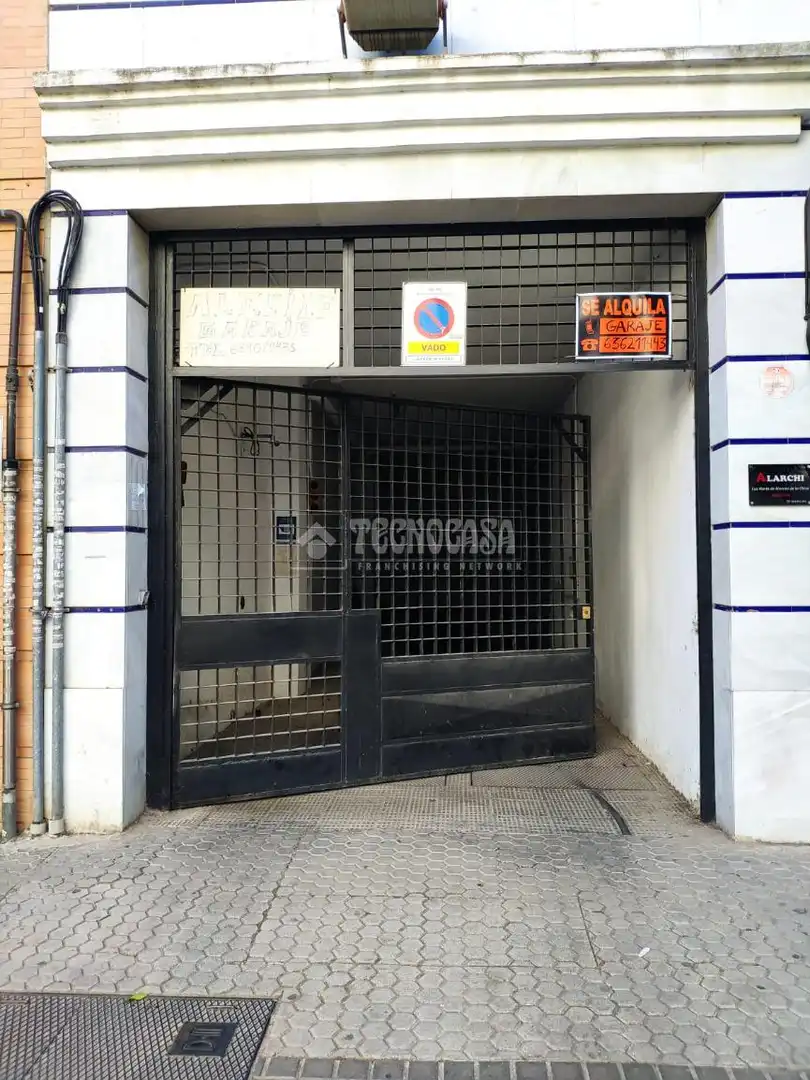 Garage zum Verkauf in Sevilla