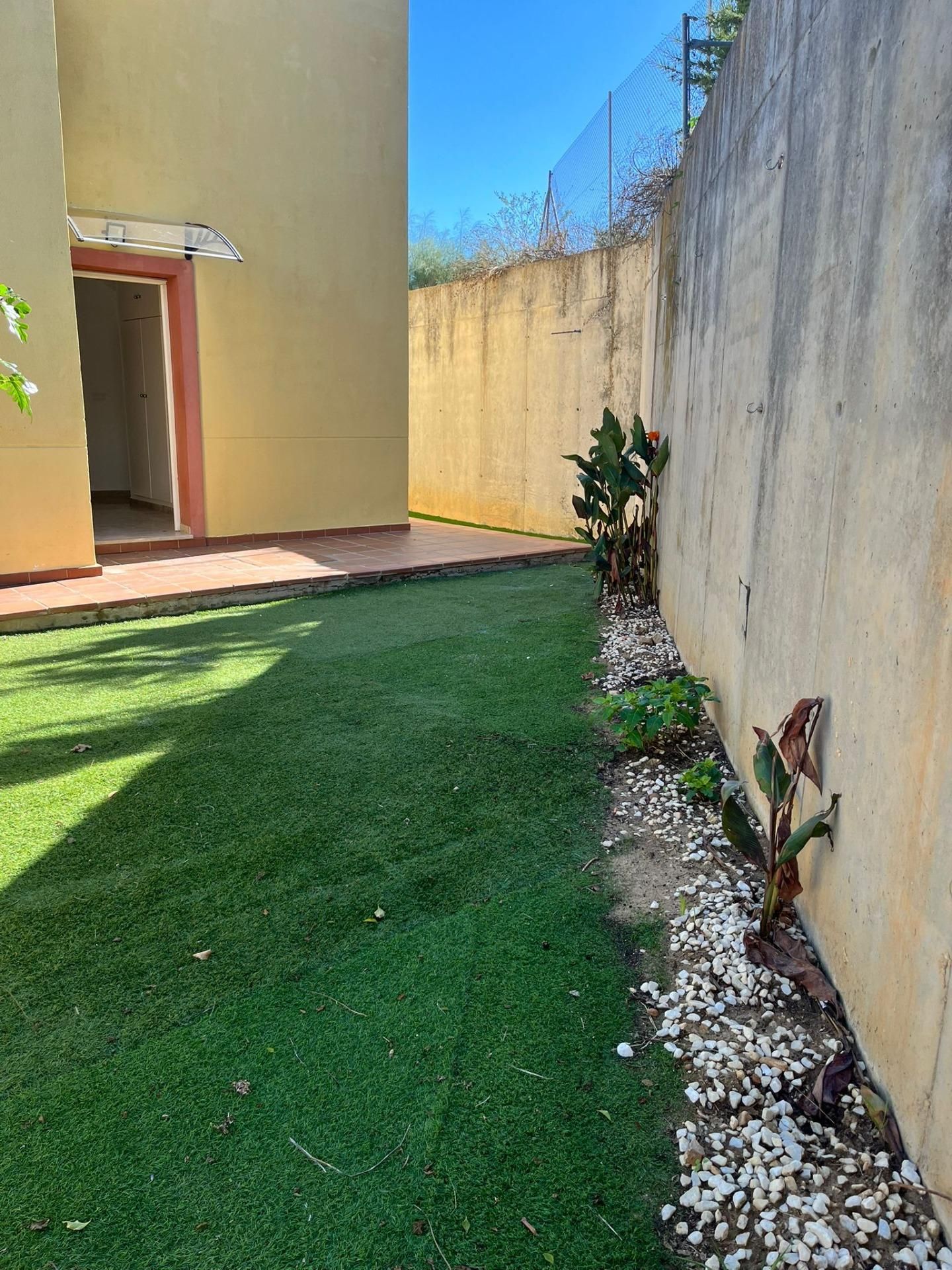 Single-family semi-detached to rent