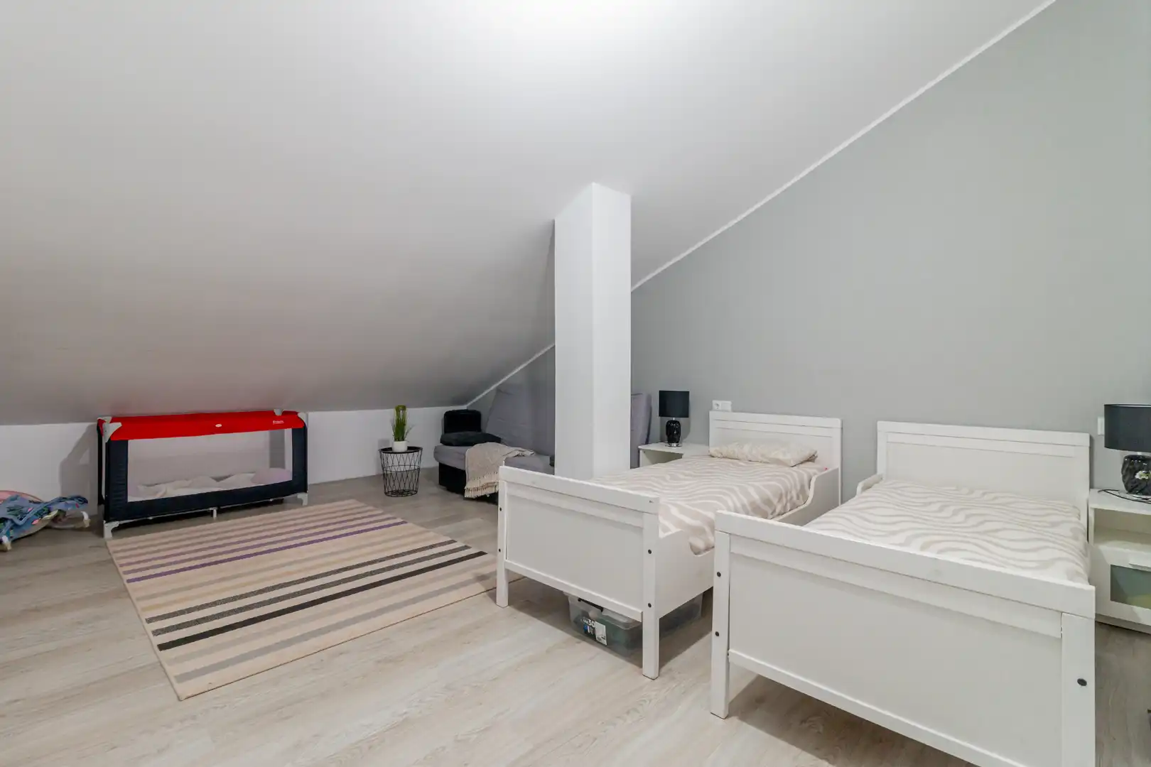 Villa con giardino in vendita a Centro Bº Doscientas, imagen 45