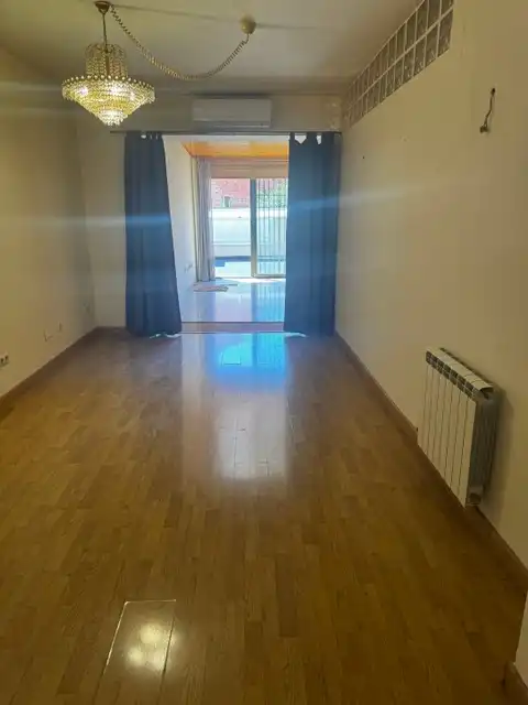 Wohnung zum Verkauf in Mollet del Vallès mit Klimaanlage, Heizung und Terrasse