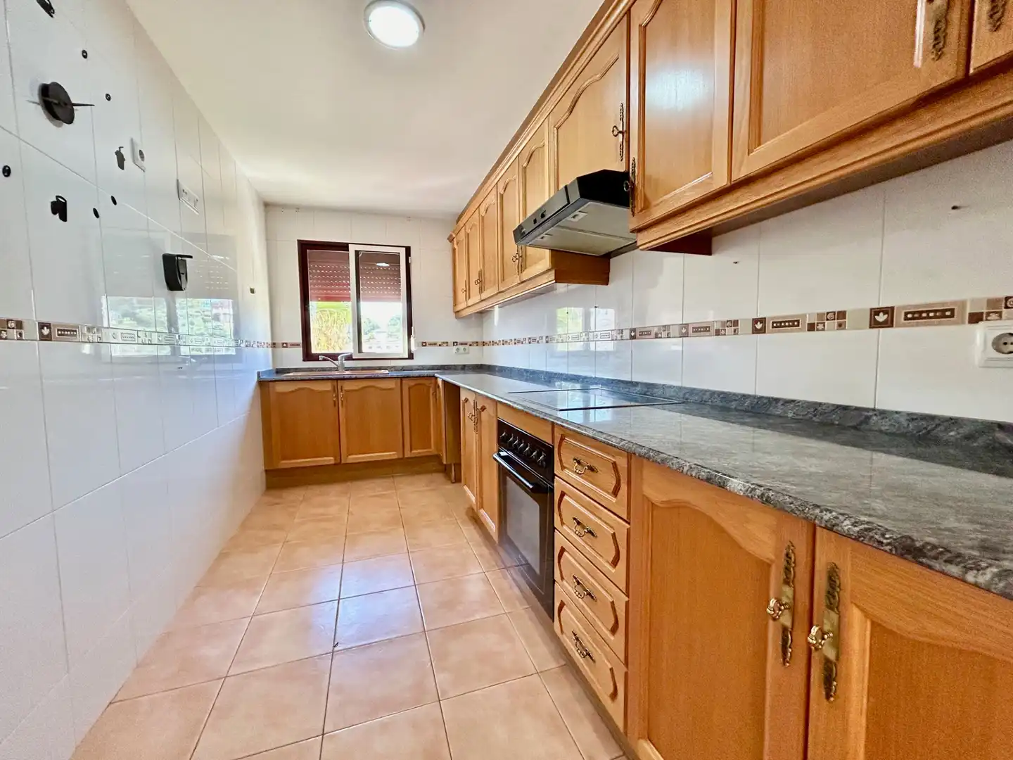 Appartamento con terrazza in affitto a Vilamarxant, imagen 4