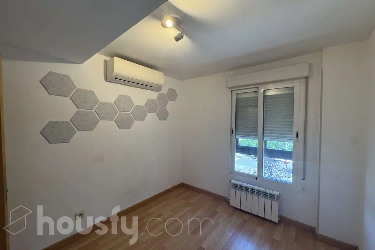 Flat for rent in Avenida de Madrid, Santa Bárbara - La Zaporra