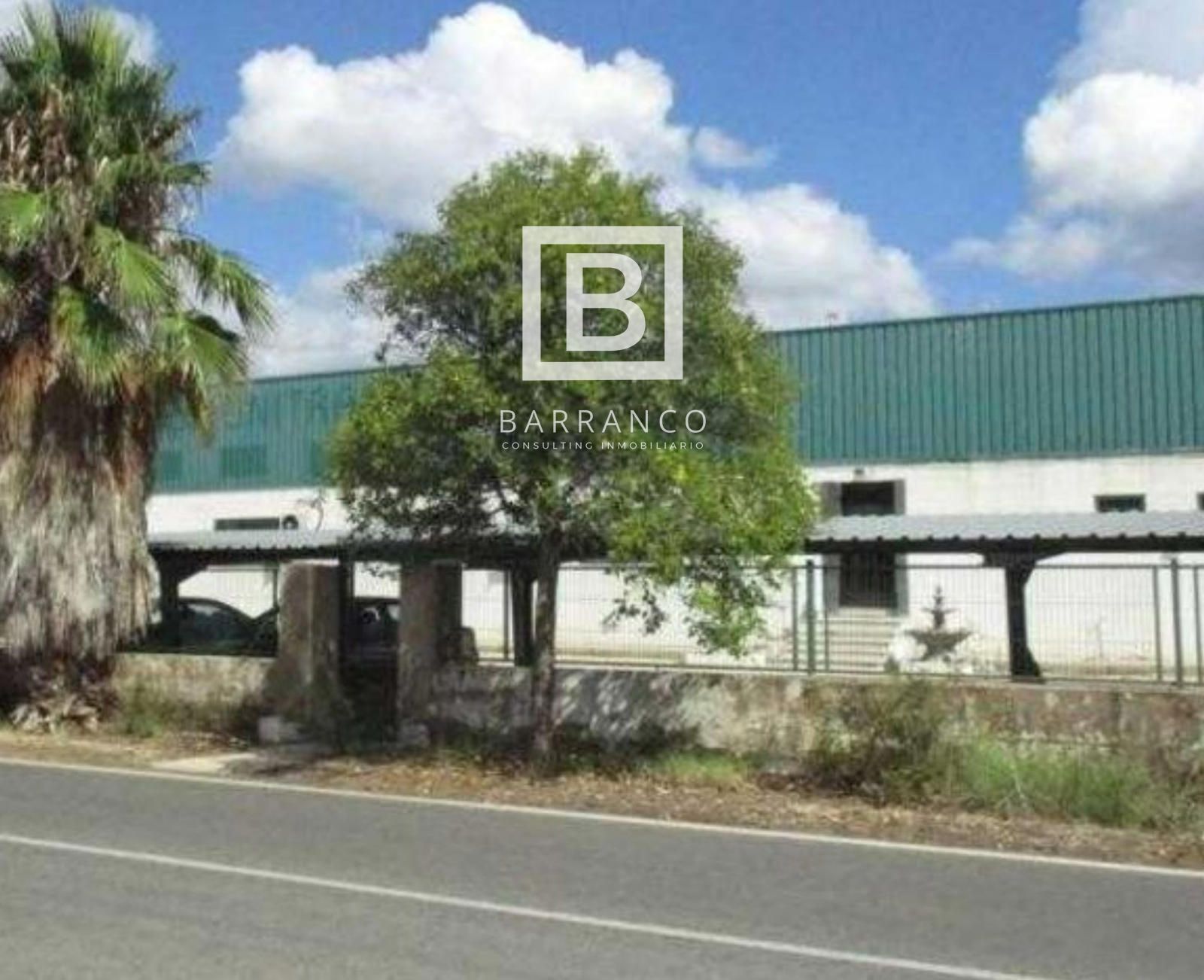 Vista exterior de Nau industrial en venda en Mogente / Moixent
