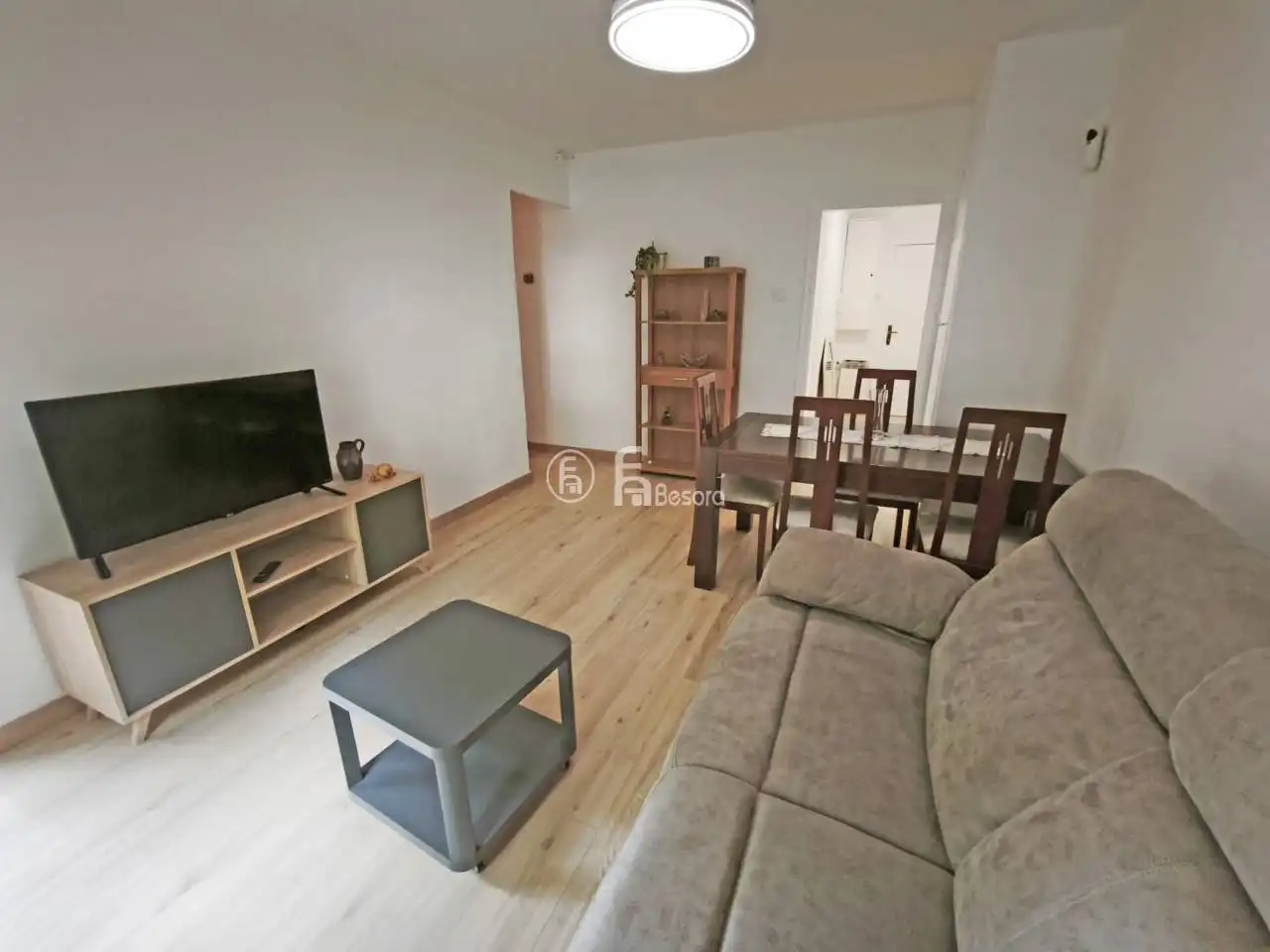 Sala de estar de Piso en venta en Lleida con Calefacción, Parquet y Trastero