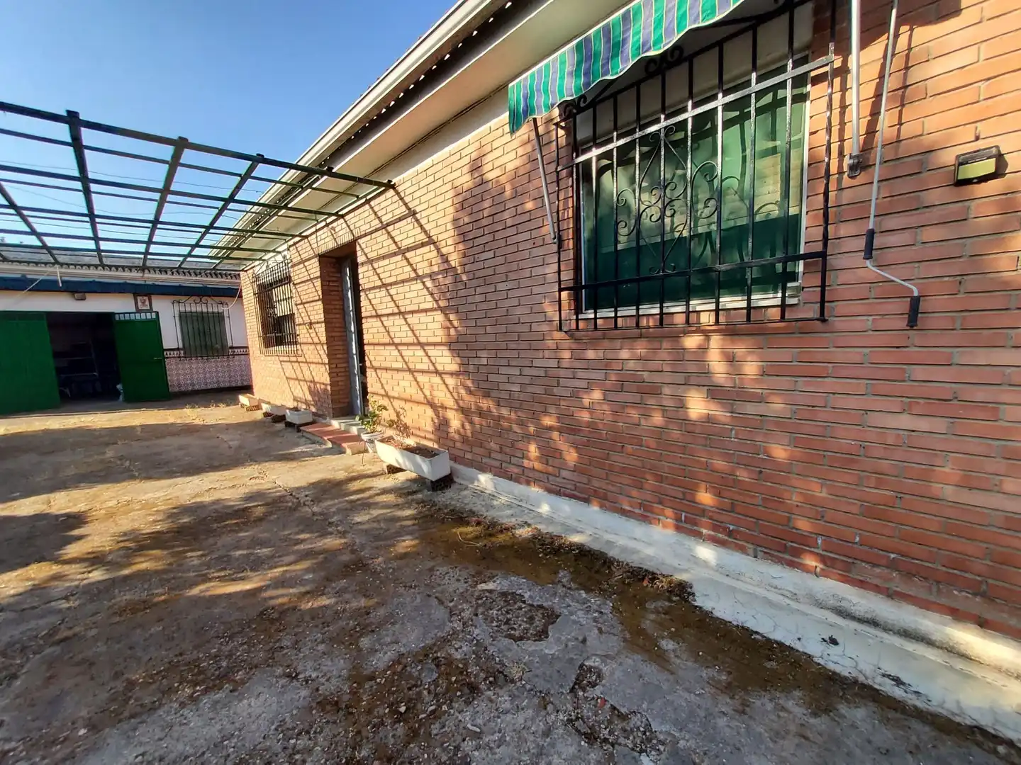 Vista exterior de Casa o xalet en venda en Córdoba