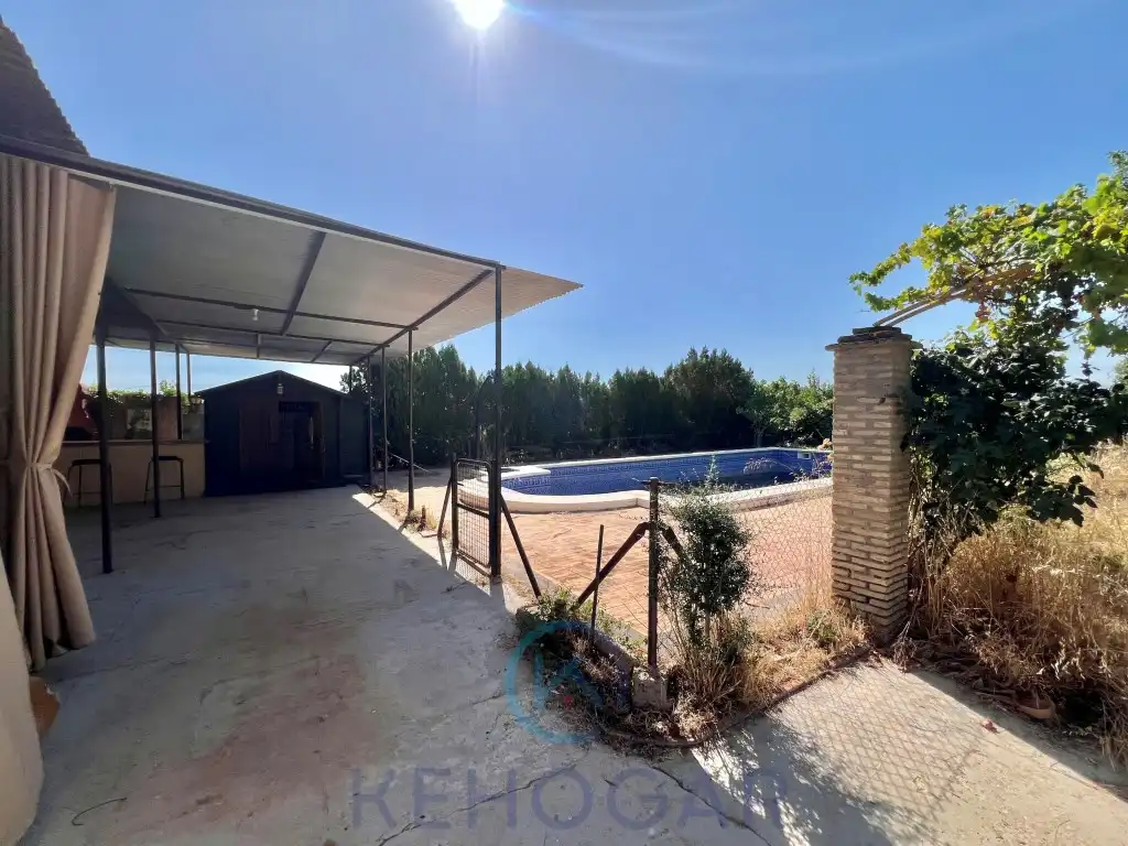 Schwimmbecken von Residential zum Verkauf in Los Palacios y Villafranca
