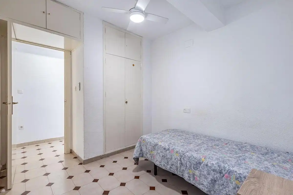 Habitación de Piso en venta en Granada con Terraza