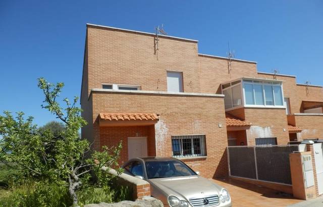 Casa adosada en Venta en C/ Oropesa en Torralba de Oropesa