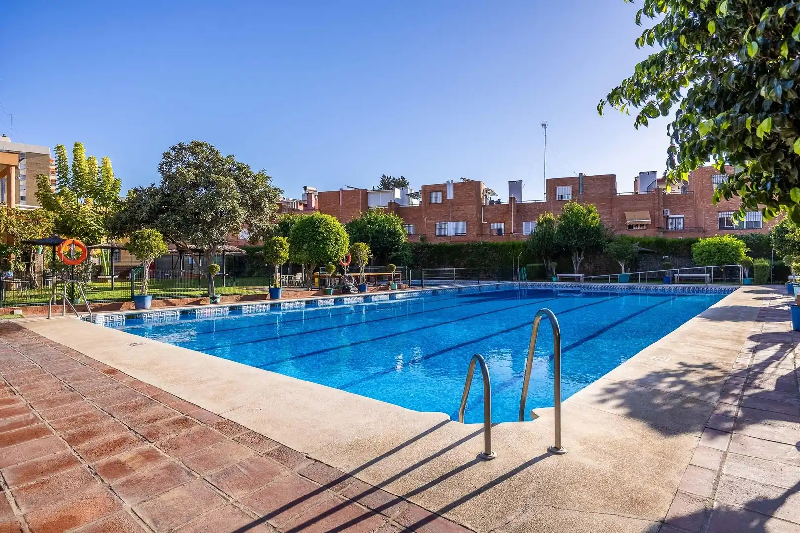 Terraced house with terrace for sale in Avenida de las Villas de Cuba, imagen 5