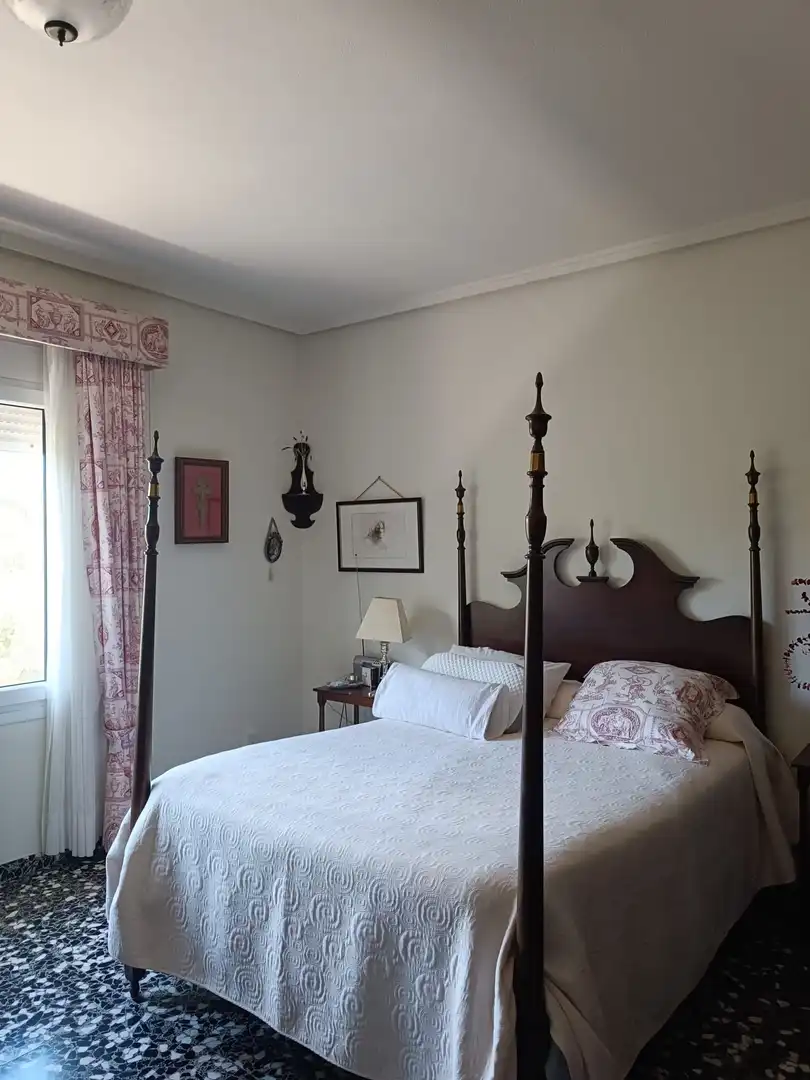 Dormitori de Casa o xalet en venda en Es Castell amb Calefacció, Jardí privat i Terrassa