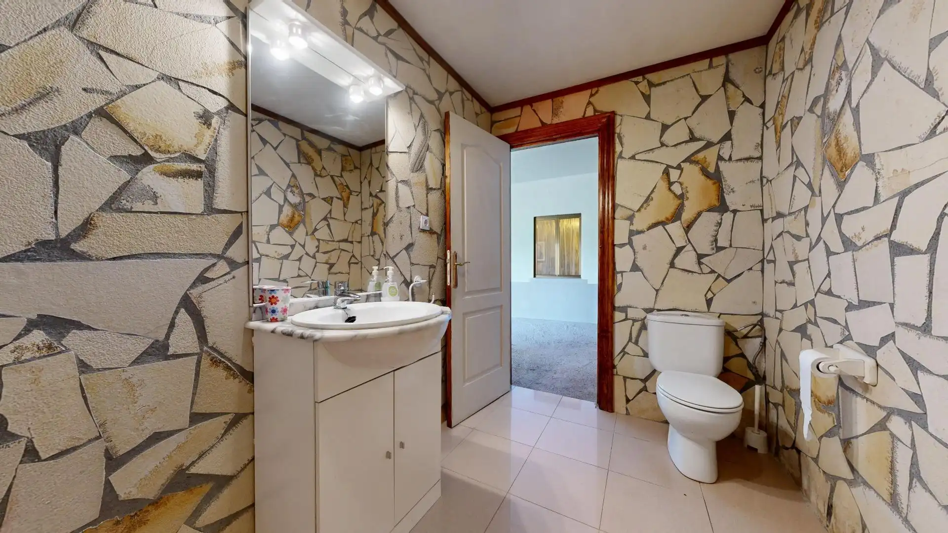 Badezimmer von Haus oder Chalet zum Verkauf in Valle de Mena mit Heizung, Privatgarten und Terrasse
