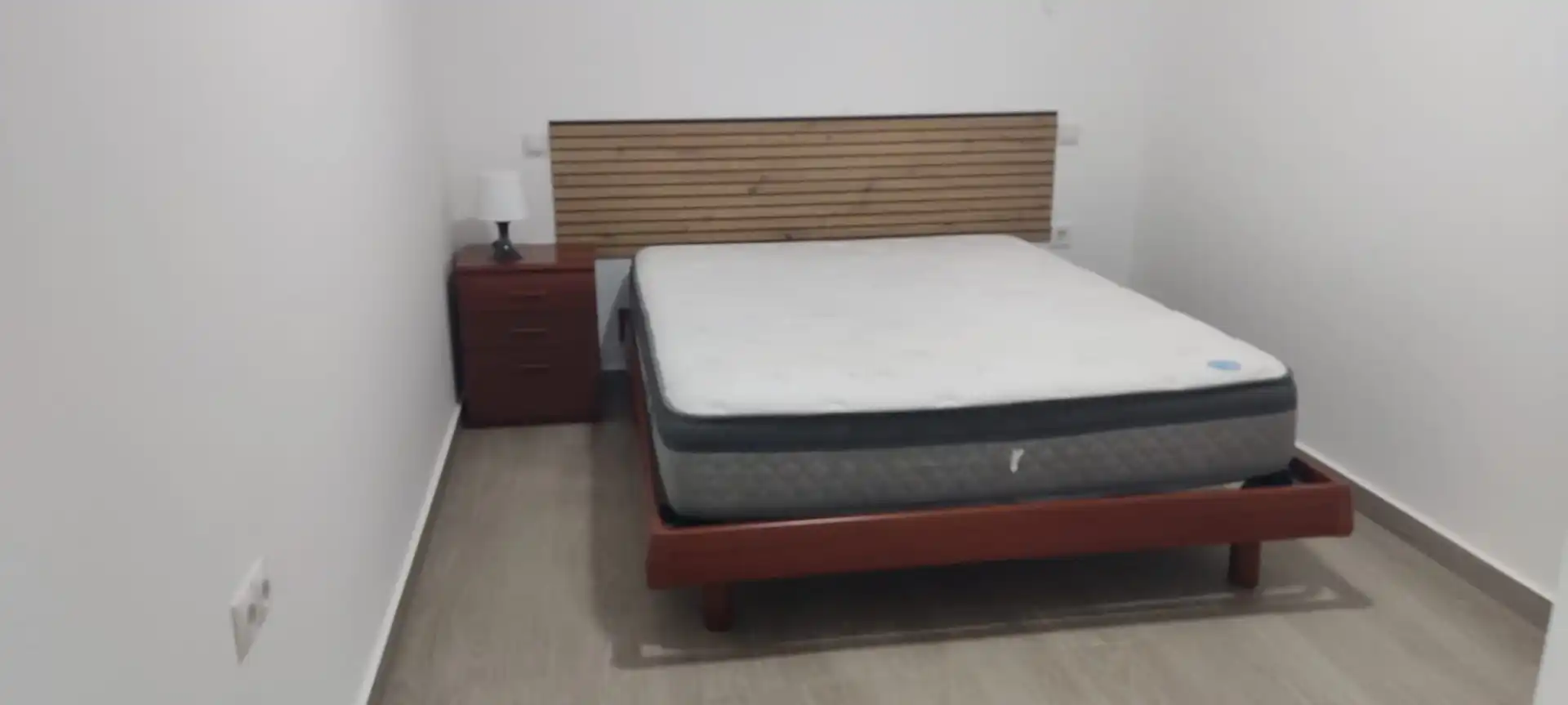 Habitación de Piso de alquiler en Fuente El Saz de Jarama con Aire acondicionado, Calefacción y Amueblado