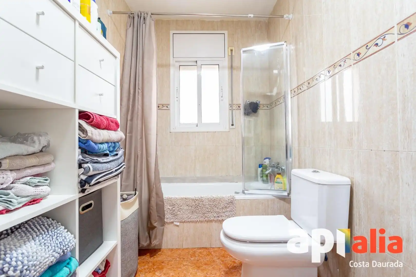 Casa aparellada amb terrassa en venda a Carrer Pamplona, imagen 29