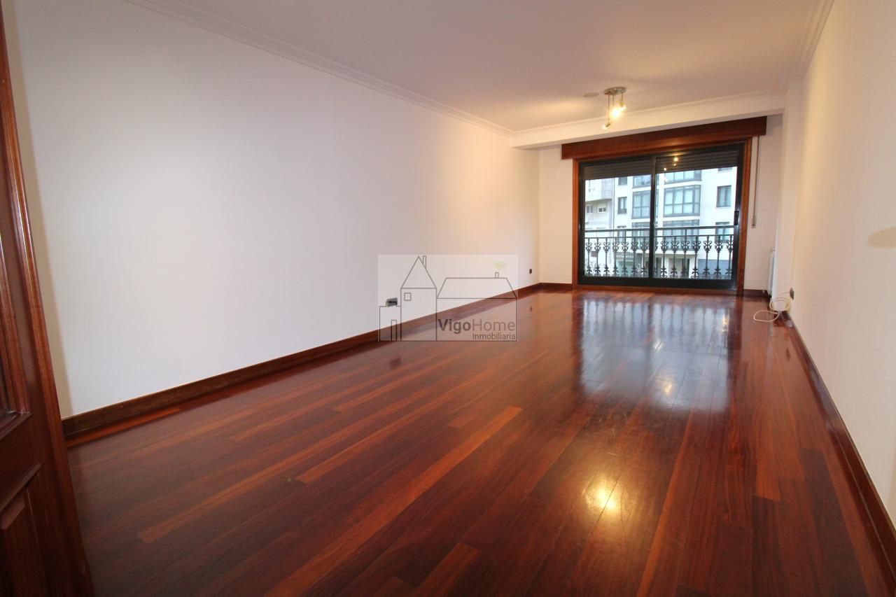 Flat to rent in O Castro