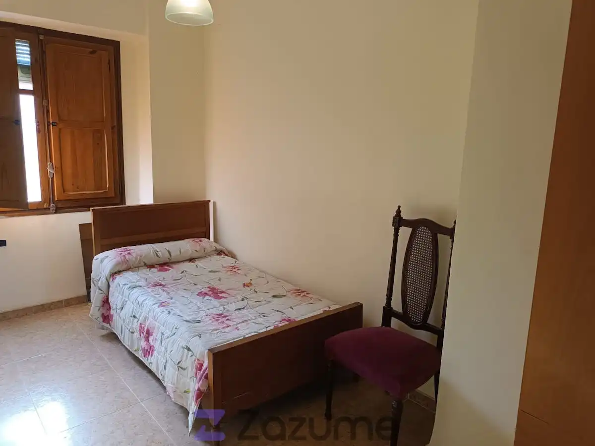 Schlafzimmer von Wohnungen zur Miete in Onda mit Abstellraum, Möbliert und Waschmaschine