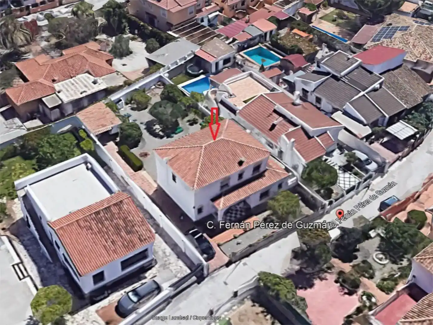 Vista exterior de Casa o xalet en venda en Málaga amb Jardí privat, Traster i Balcó