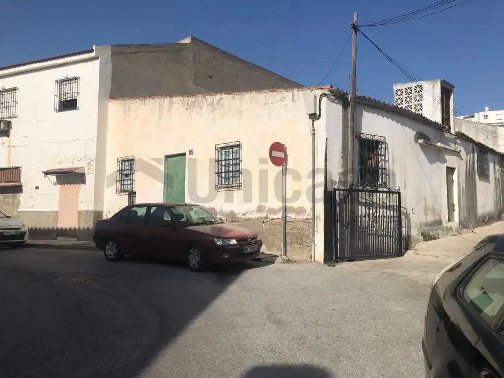 Vista exterior de Local en venta en Málaga