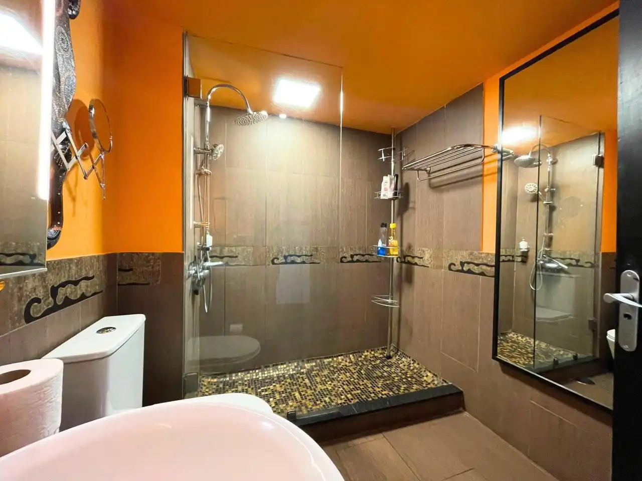 Bathroom of Ground floor for sale in San Bartolomé de Tirajana  with Air Conditioner, Terrace and Furnished