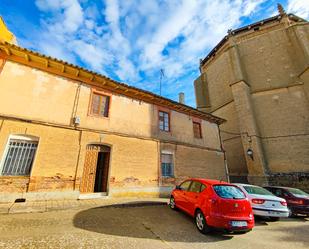 Vista exterior de Finca rústica en venda en Castromocho amb Calefacció, Jardí privat i Terrassa