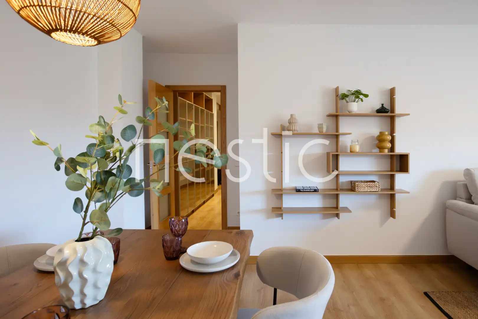Dormitori de Apartament de lloguer en Madrid amb Aire condicionat, Calefacció i Moblat