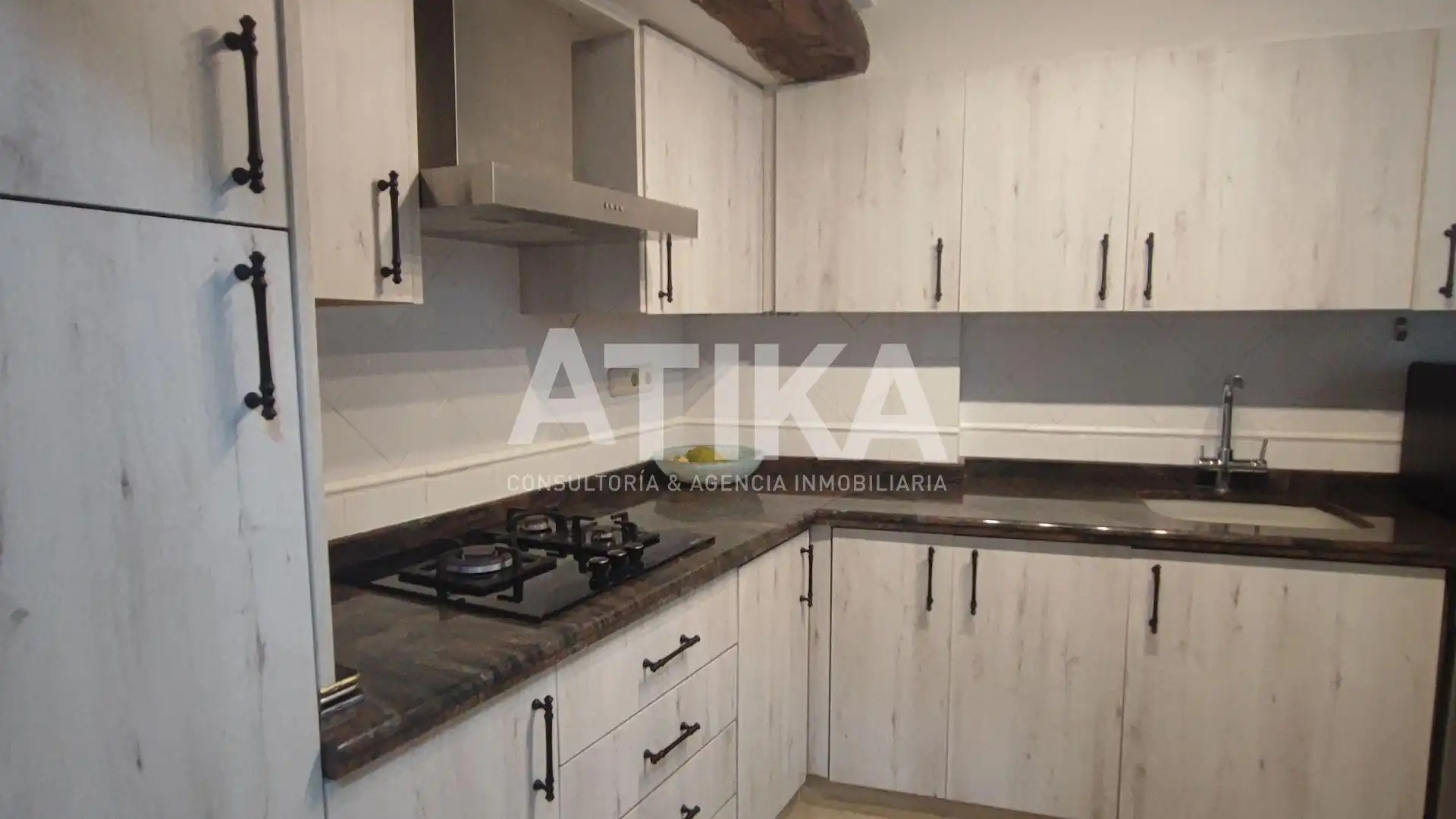 Cuina de Casa o xalet en venda en Ontinyent amb Calefacció i Traster
