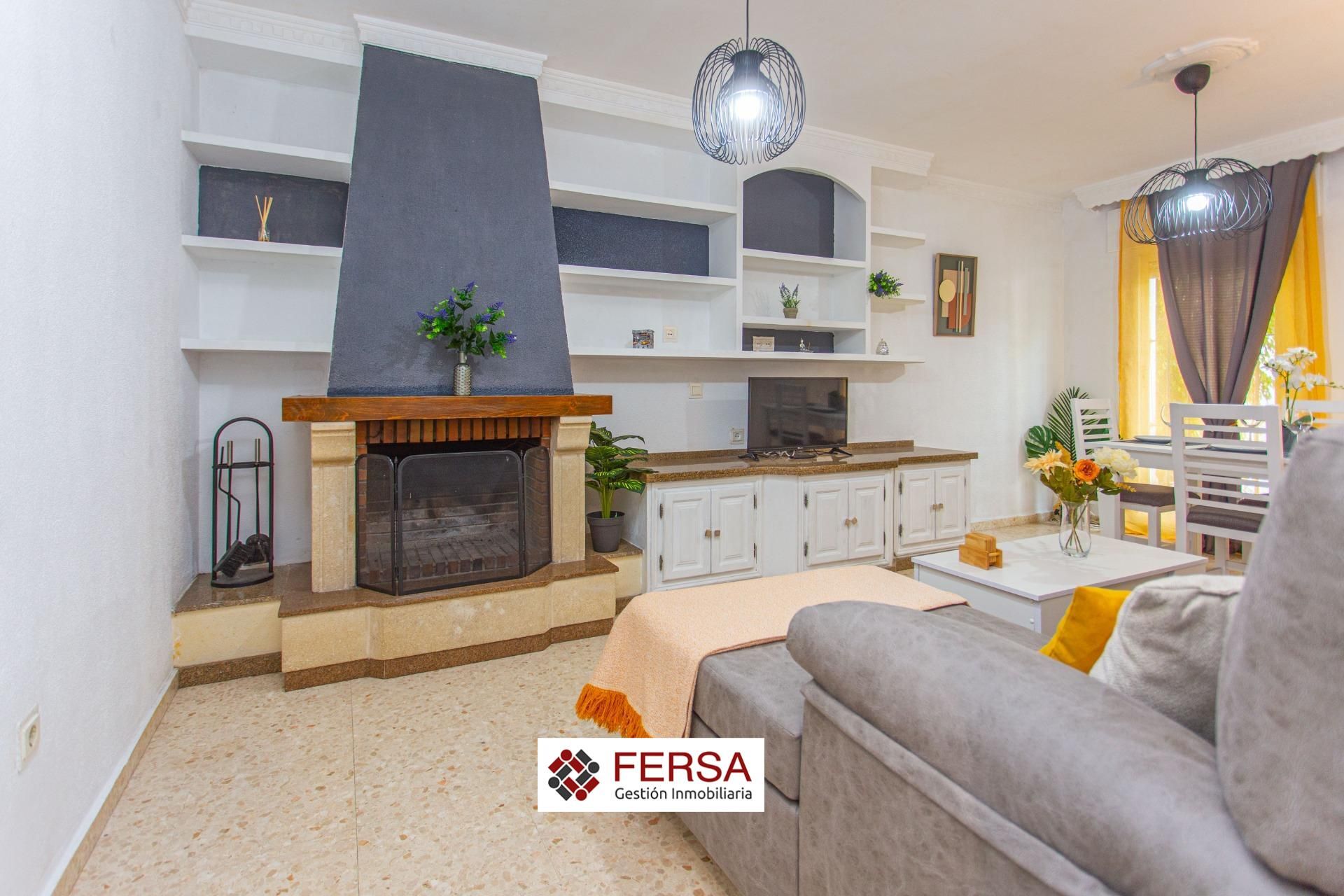 Casa adosada de lloguer a El Juncal - Vallealto