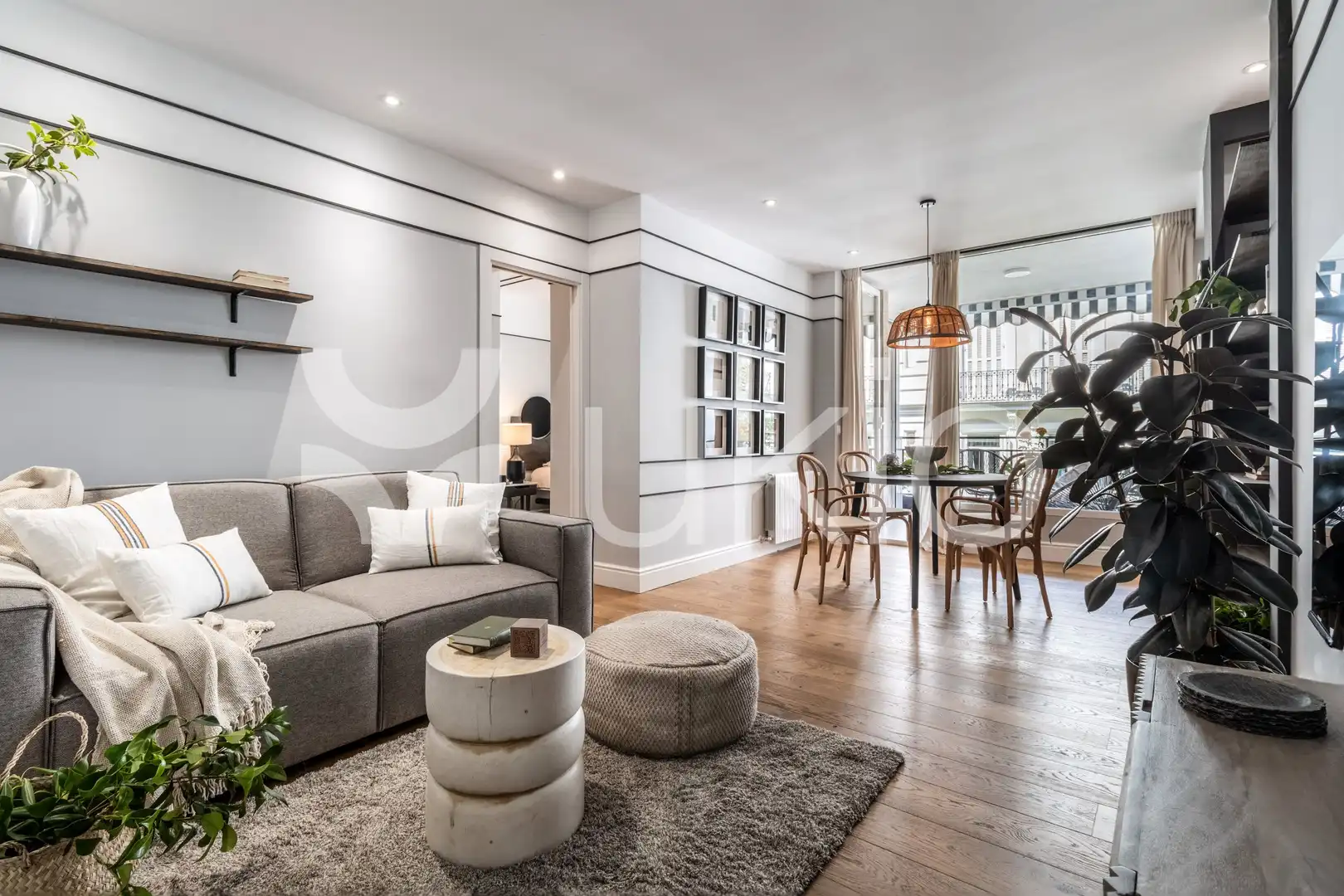 Sala de estar de Apartamento de alquiler en Madrid con Aire acondicionado, Calefacción y Terraza