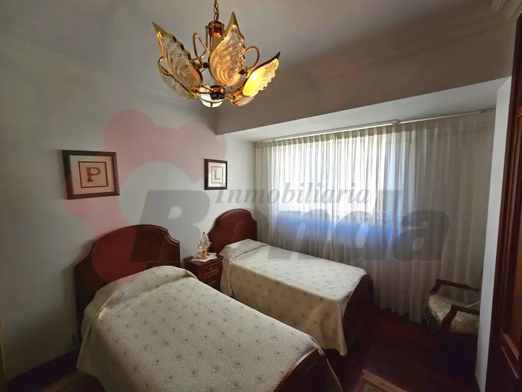Bedroom of Flat for sale in Lugo