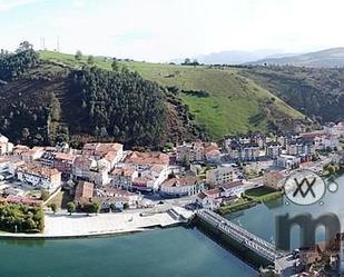 Vista exterior de Pis en venda en Val de San Vicente  amb Calefacció, Traster i Balcó