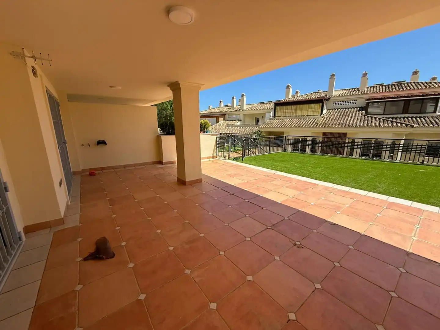 Jardín de Piso en venta en Marbella con Calefacción, Terraza y Piscina comunitaria