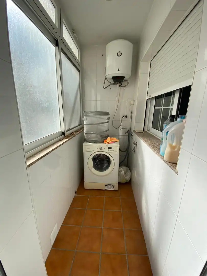 Baño de Piso de alquiler en Roquetas de Mar con Aire acondicionado, Calefacción y Parquet