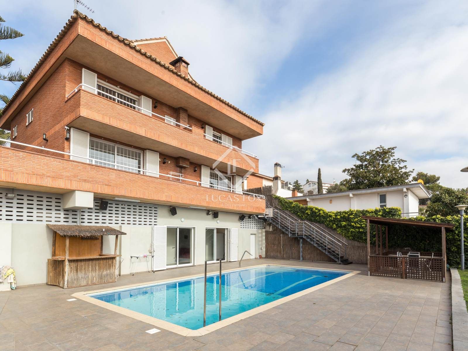 Exterior view of House or chalet for sale in Sant Just Desvern  with Air Conditioner, Private garden and Swimming Pool
