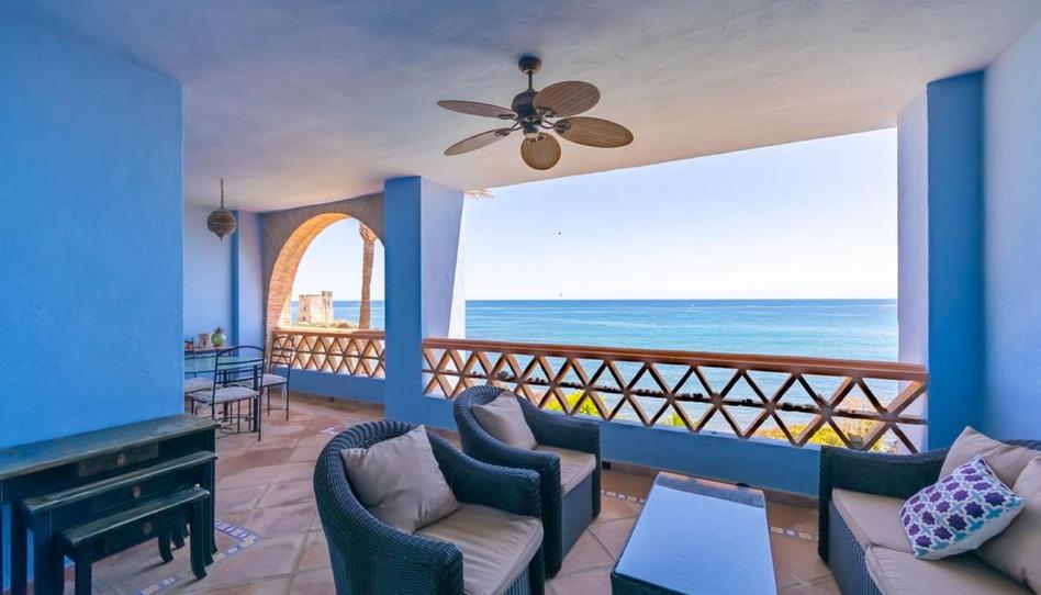 Foto 1 de Àtic en venda a La Perla de la Bahia, Bahía de Casares, Málaga