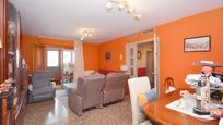 Living room of Flat for sale in  Zaragoza Capital  with Air Conditioner, Heating and Terrace