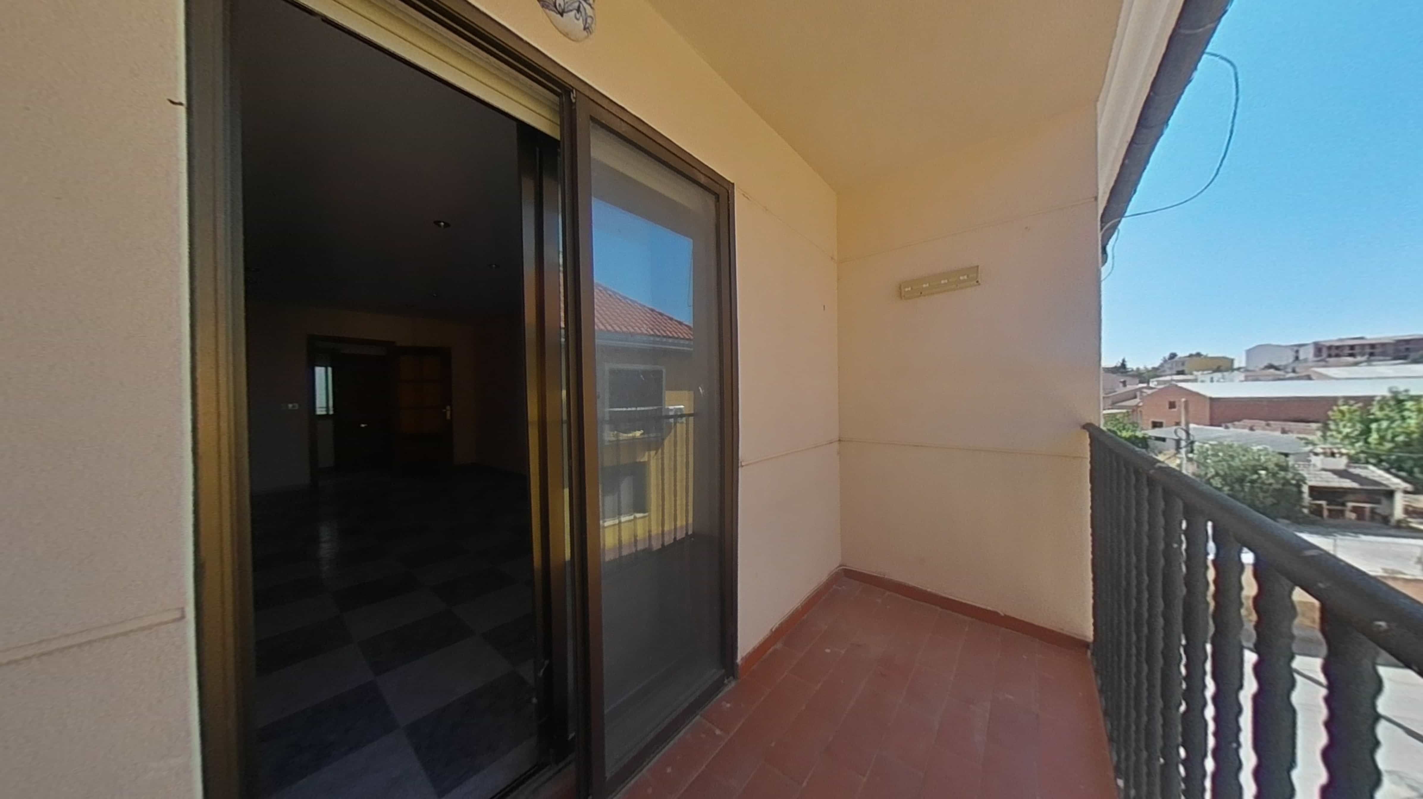 Flat for sale in Arcas del Villar  with Balcony